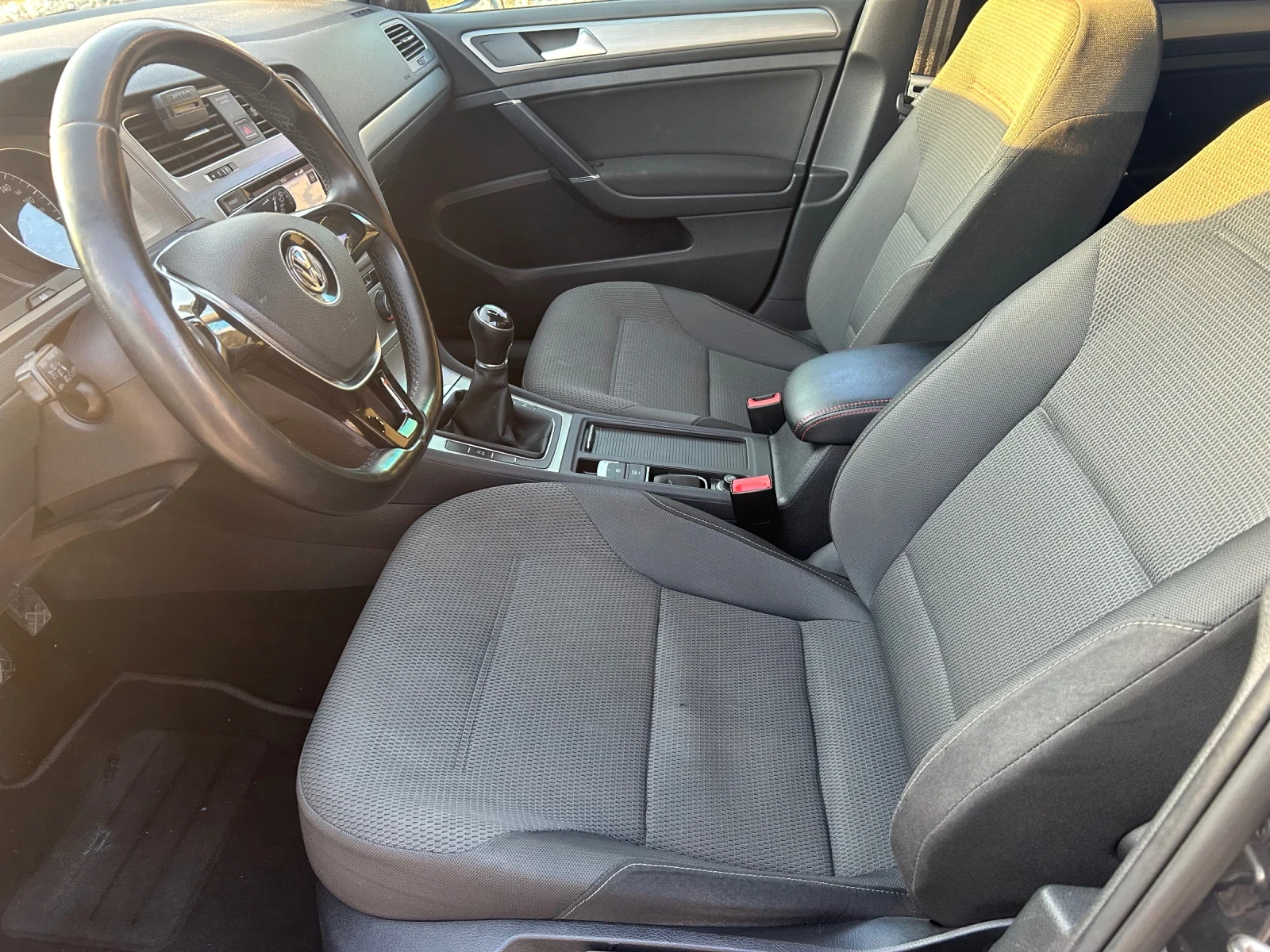 VW Golf, снимка 6 - Автомобили и джипове - 56261753