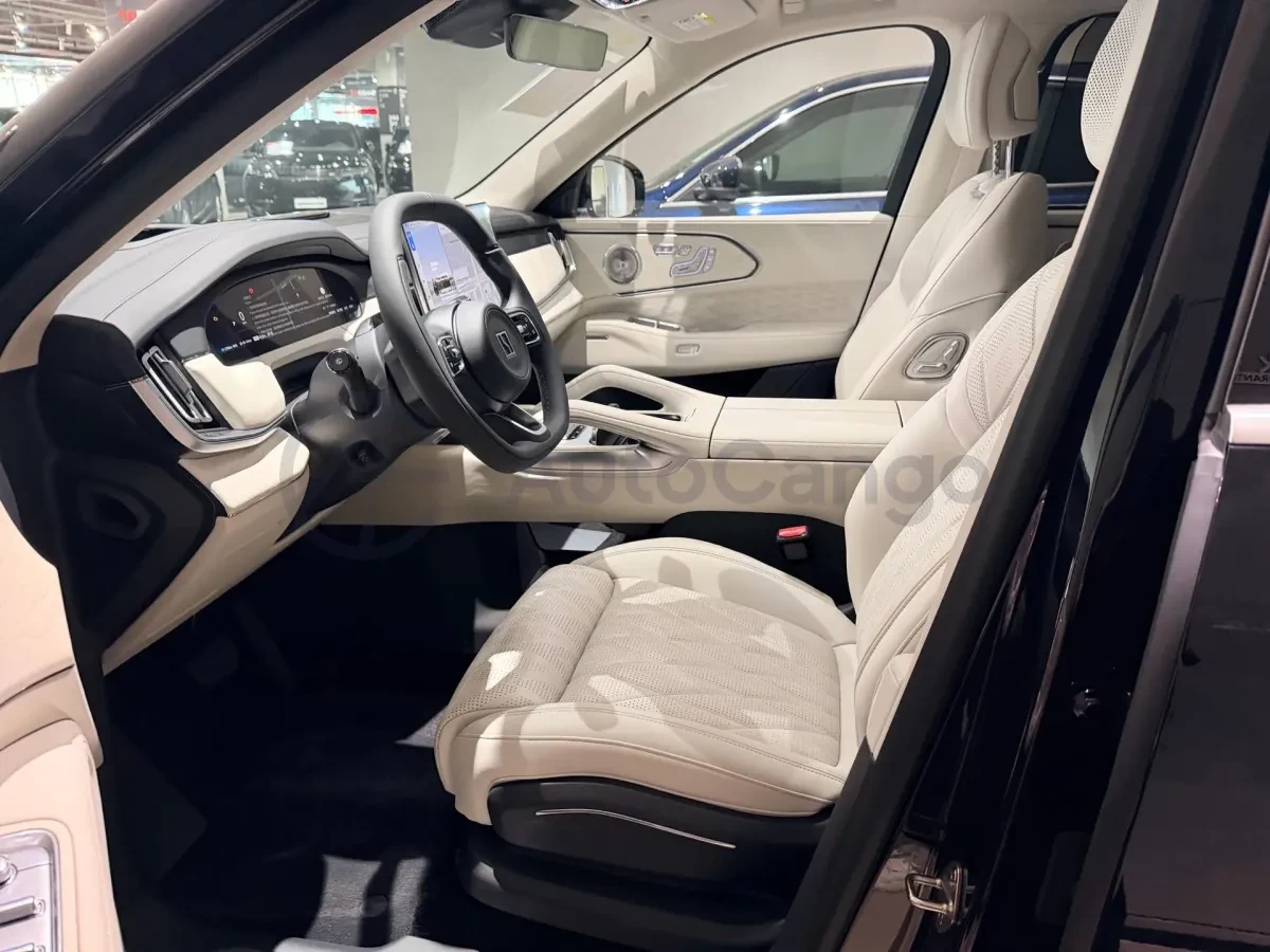 Zeekr X 8X, снимка 3 - Автомобили и джипове - 56351107
