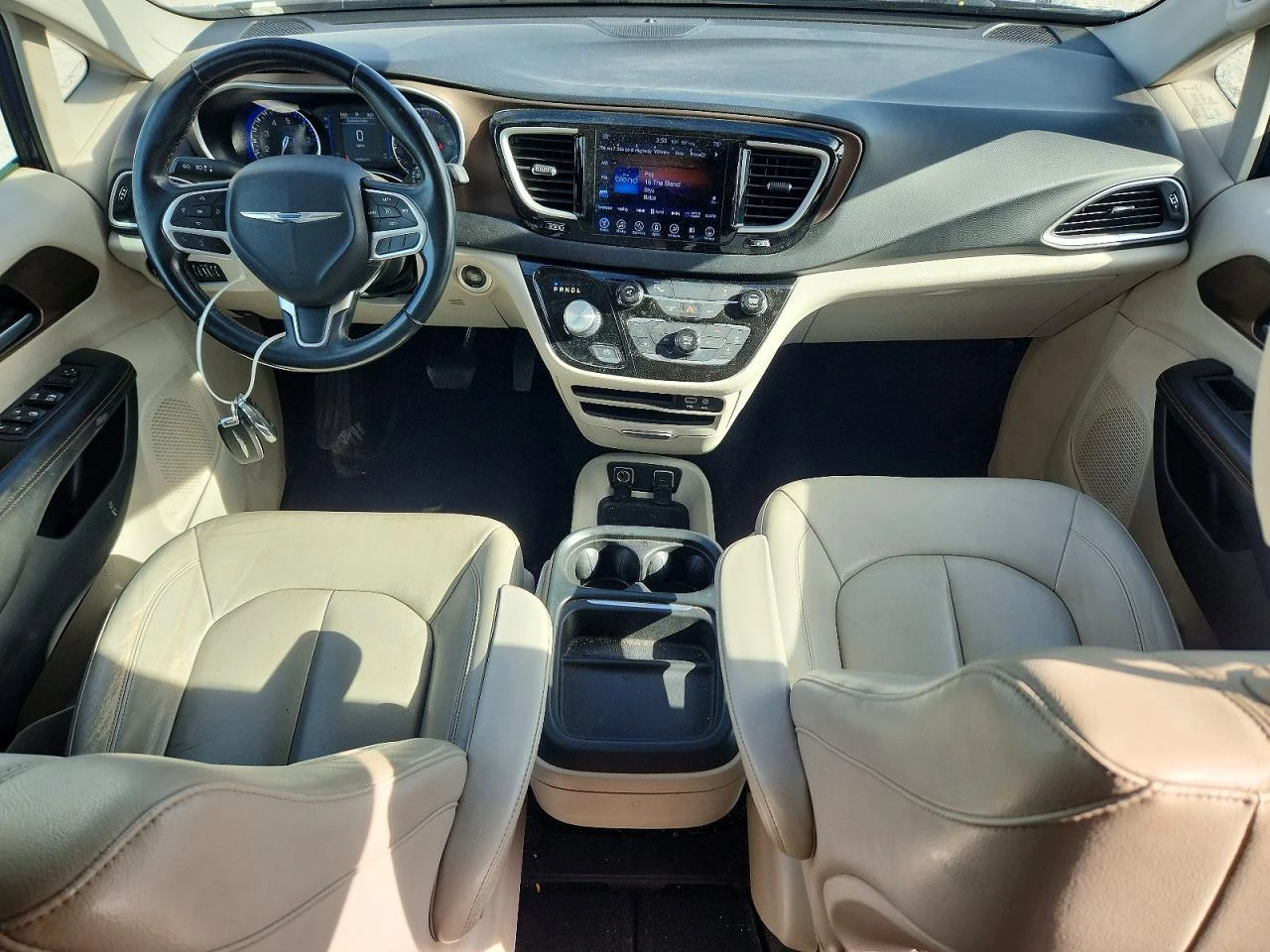 Chrysler Pacifica, снимка 8 - Автомобили и джипове - 56571576