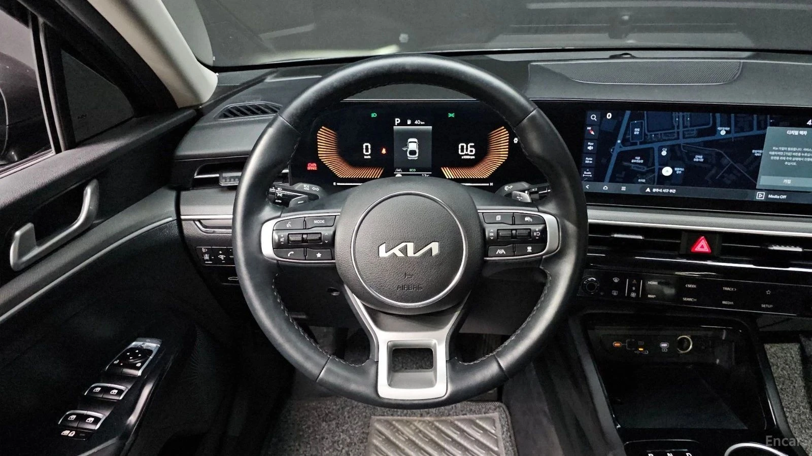 Kia K5, снимка 13 - Автомобили и джипове - 56686819