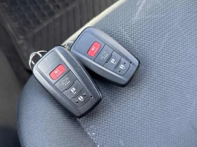 Toyota Rav4 XLE * * CARFAX * * АВТО КРЕДИТ * *  | Auto.bg — изображение 11