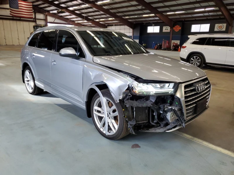 Audi Q7 Distronic* Pano* Bose* Digital Cockpit* Prestige, снимка 3 - Автомобили и джипове - 48601213