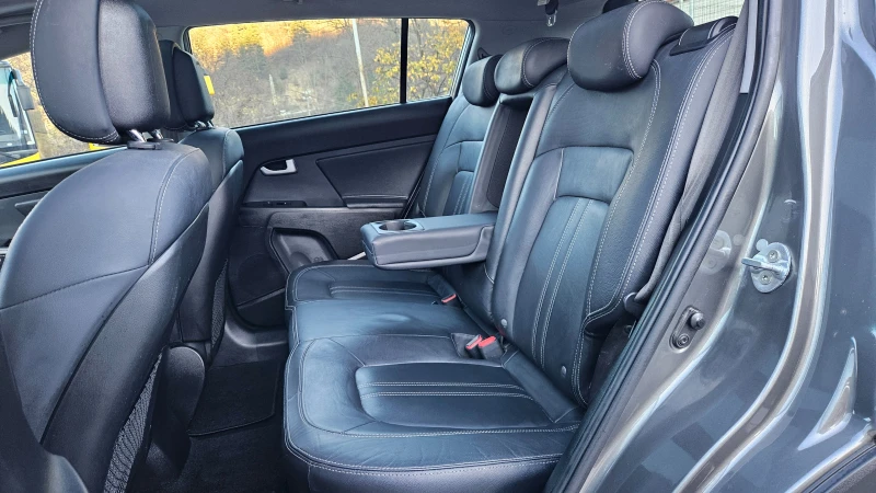 Kia Sportage CRDI NAVIG/KOJA/KLIMATRON/PANORAMA, снимка 13 - Автомобили и джипове - 52795578