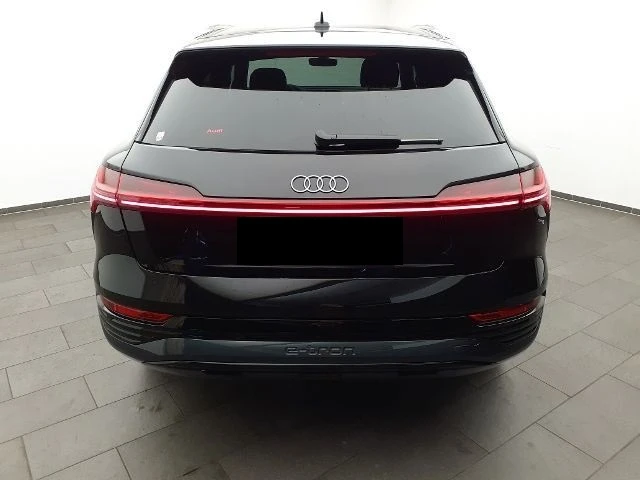 Audi Q8 E-tron 55/ QUATTRO/ S-LINE/ LIFT/ MATRIX/ CAMERA/ , снимка 4 - Автомобили и джипове - 48237958