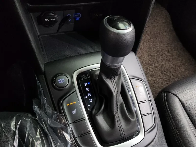 Hyundai Kona 1.6T, снимка 9 - Автомобили и джипове - 54257080