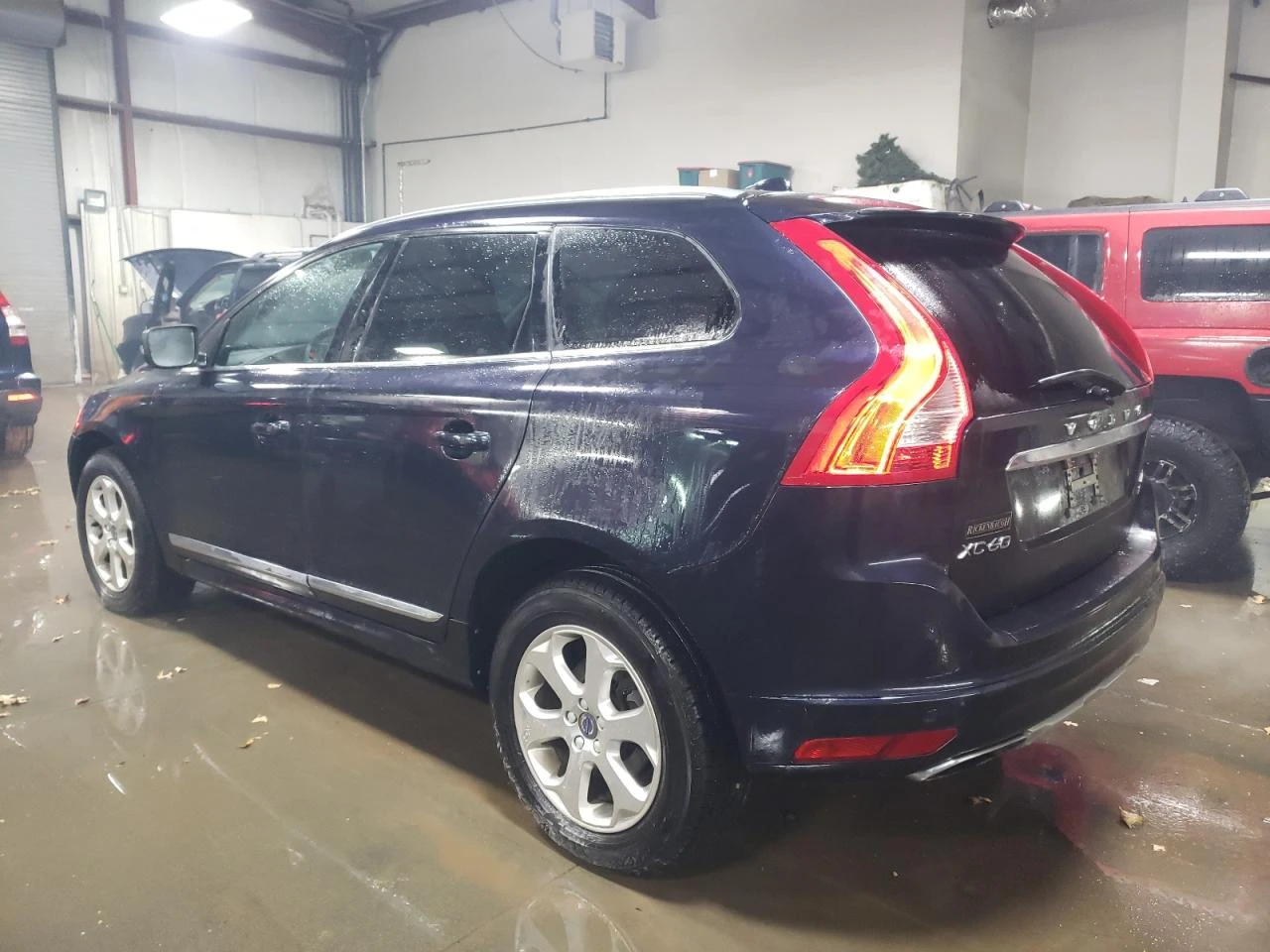 Volvo XC60 T5 AWD Premier - изображение 2