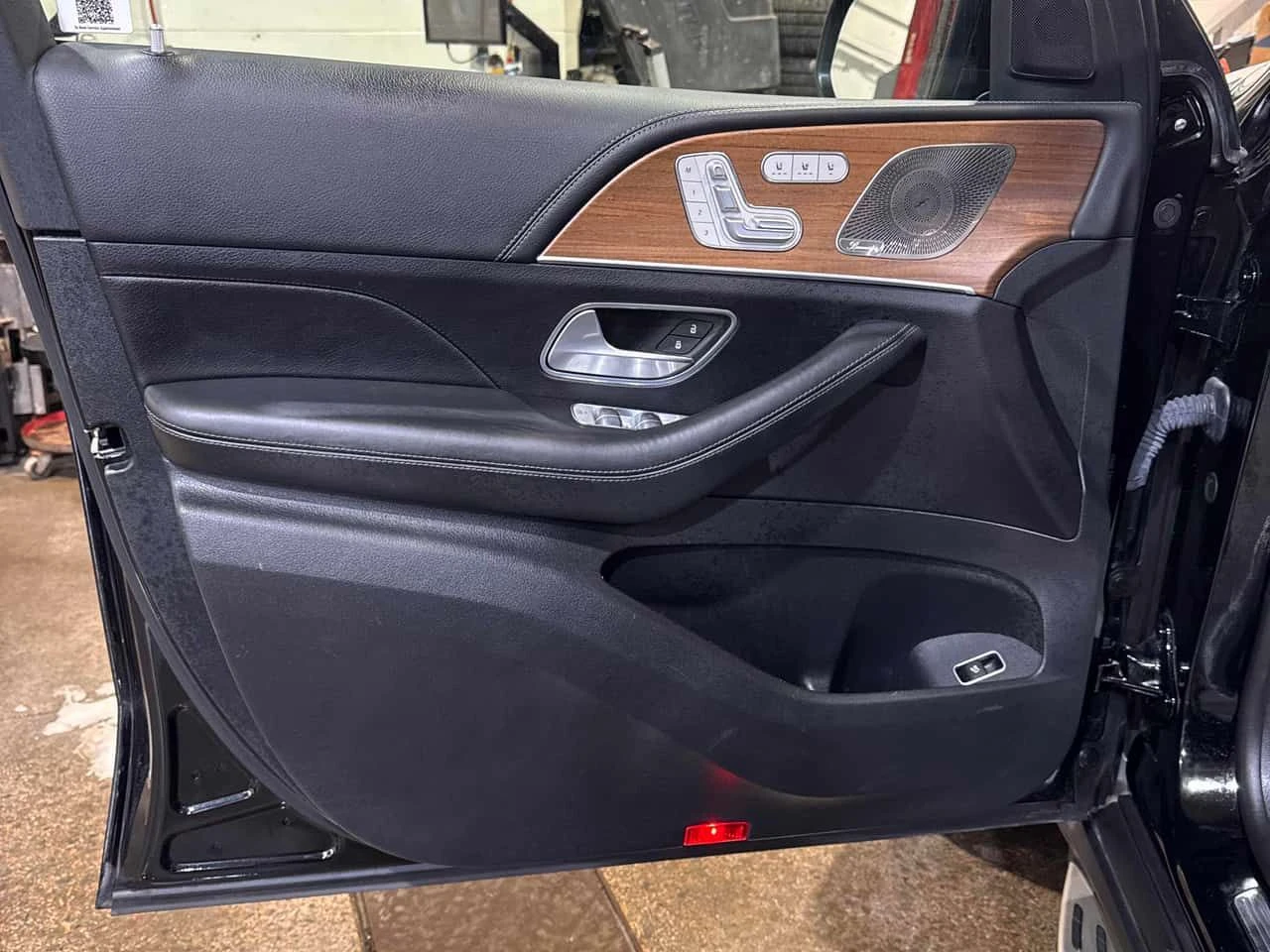 Mercedes-Benz GLS * 450 * CARFAX * БЕЗ ПЪРВОНАЧАЛНА ВНОСКА, снимка 17 - Автомобили и джипове - 53784308