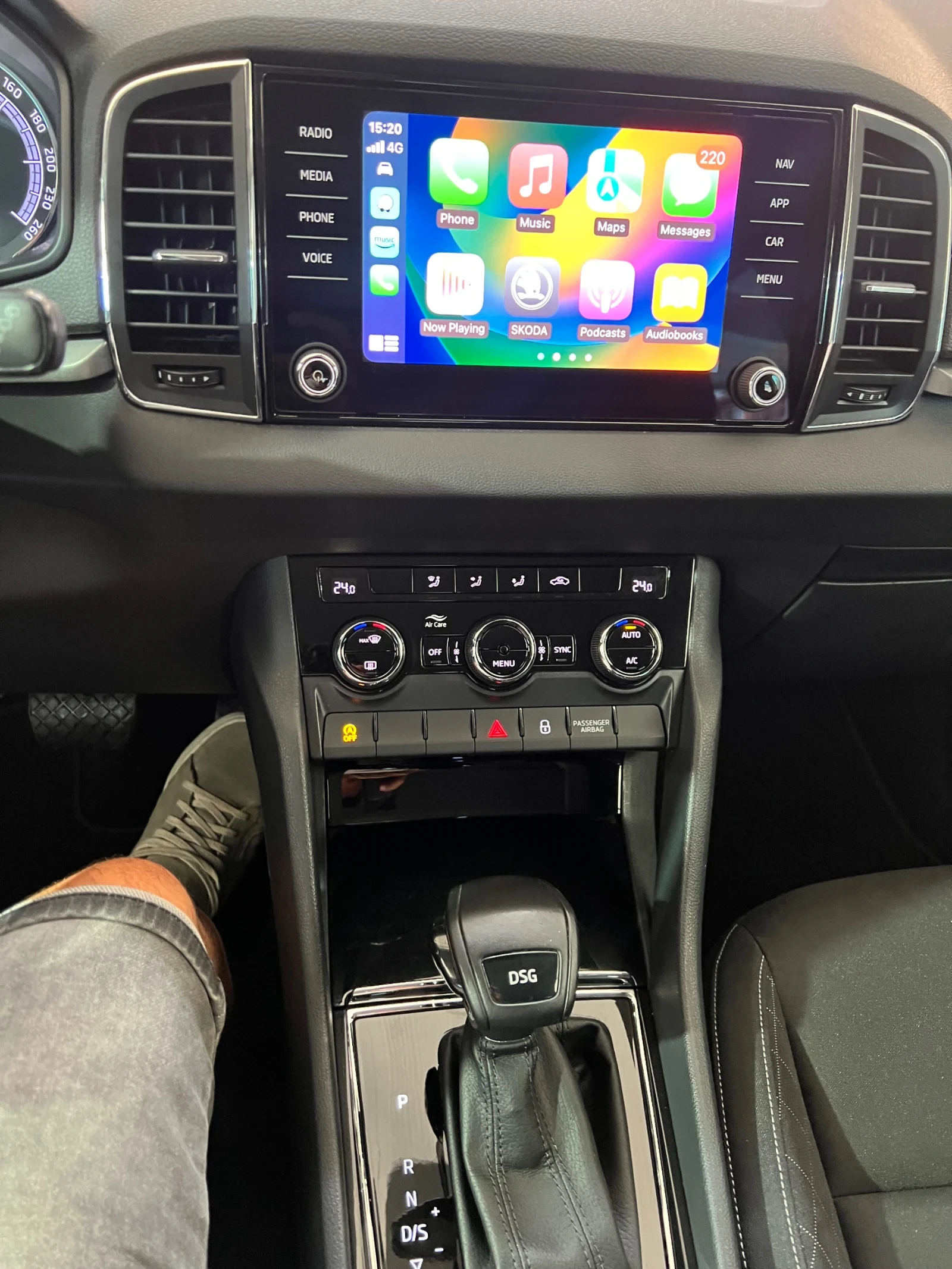 Skoda Karoq Ambiente , снимка 9 - Автомобили и джипове - 54106522