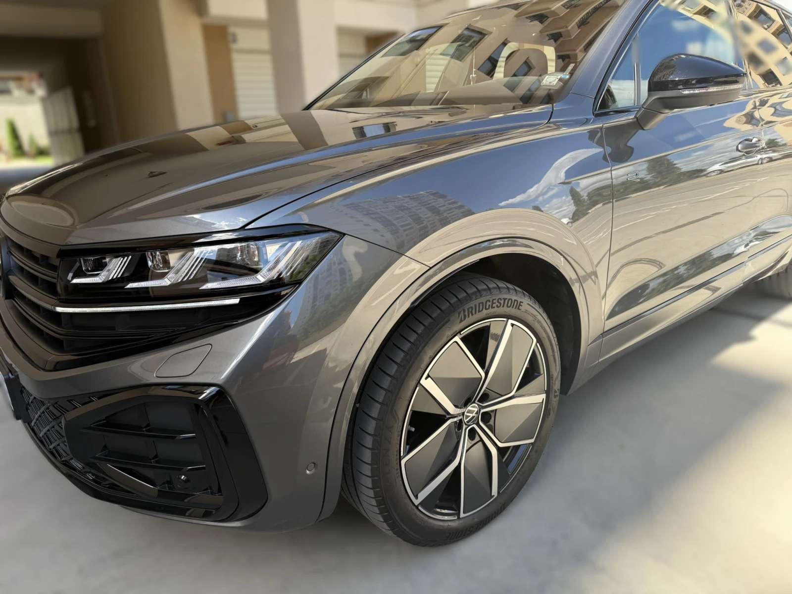 VW Touareg R - line Black style, снимка 15 - Автомобили и джипове - 54694888
