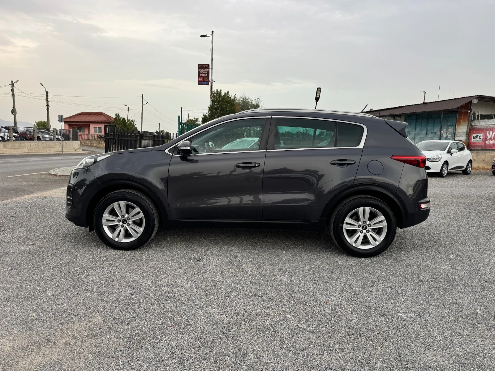 Kia Sportage 1.6GDI! ACTIVE! NAVI!! Camera!! Italy, снимка 4 - Автомобили и джипове - 55867638