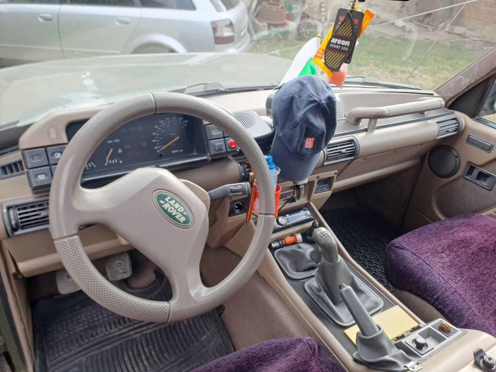 Land Rover Discovery, снимка 7 - Автомобили и джипове - 56182983