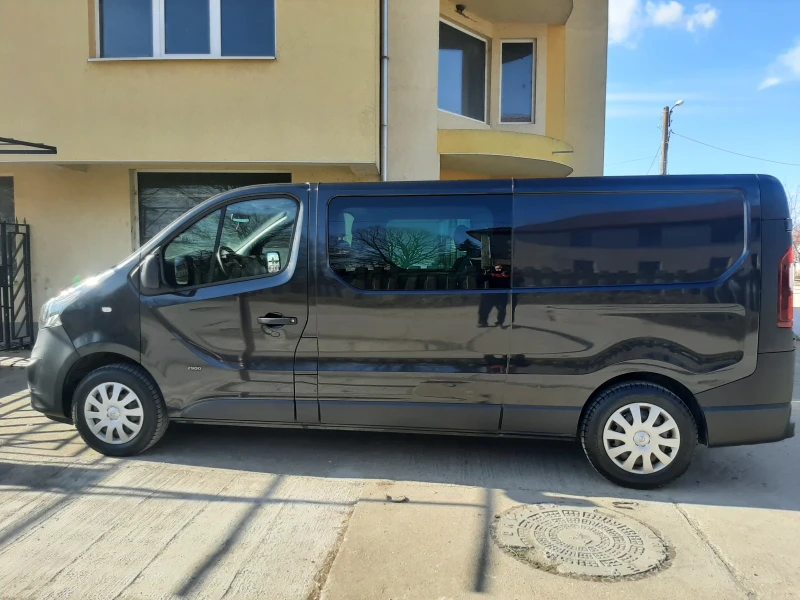 Opel Vivaro Б турбо, снимка 11 - Бусове и автобуси - 47195220