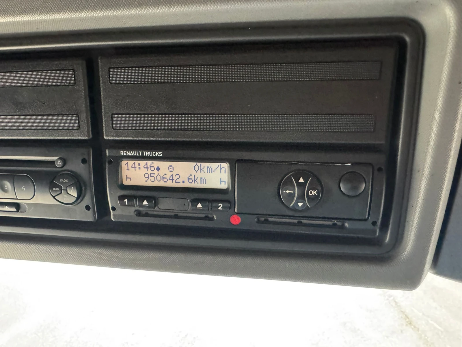 Renault T 520, снимка 10 - Камиони - 54208364