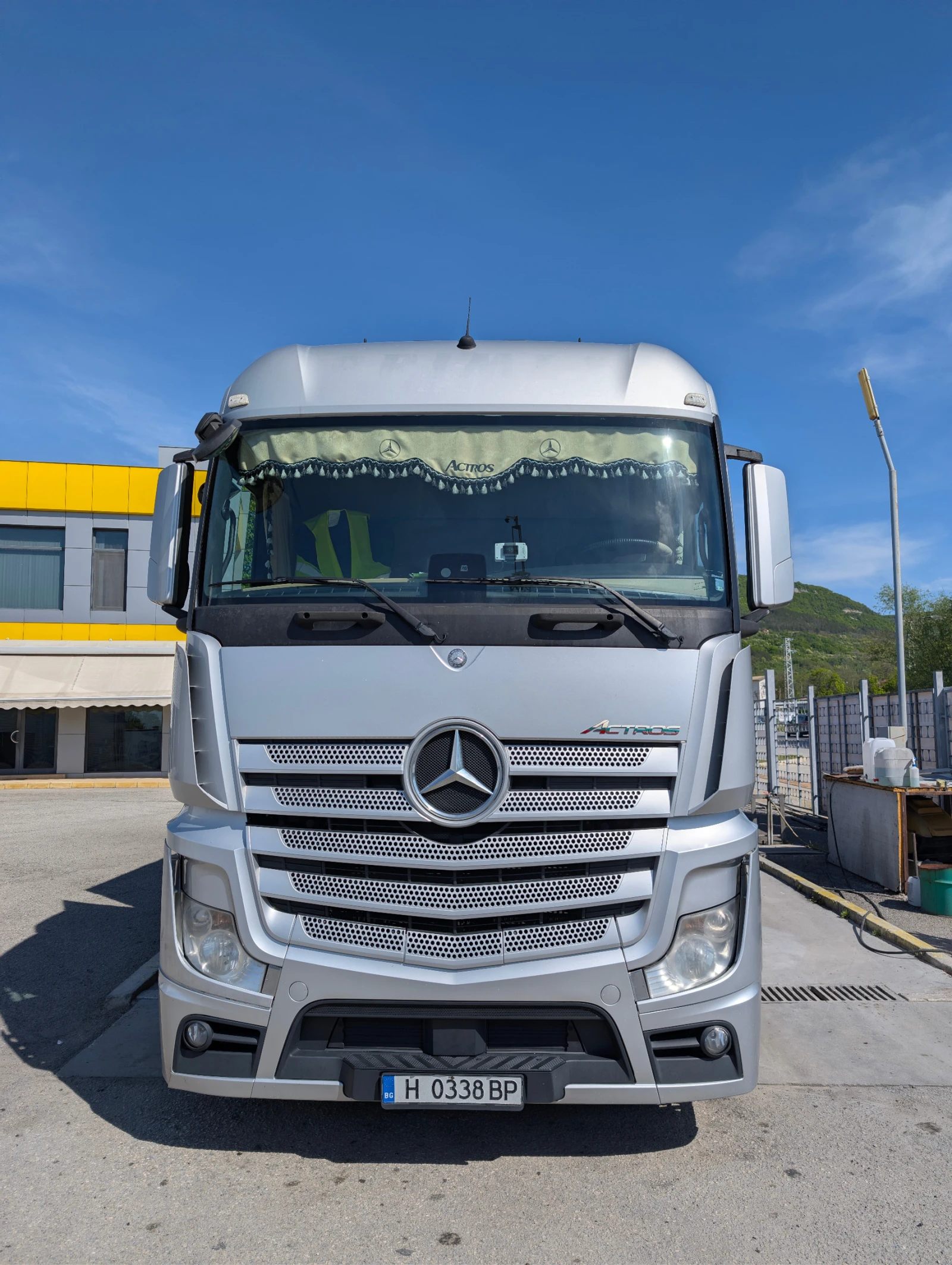 Mercedes-Benz Actros 1842