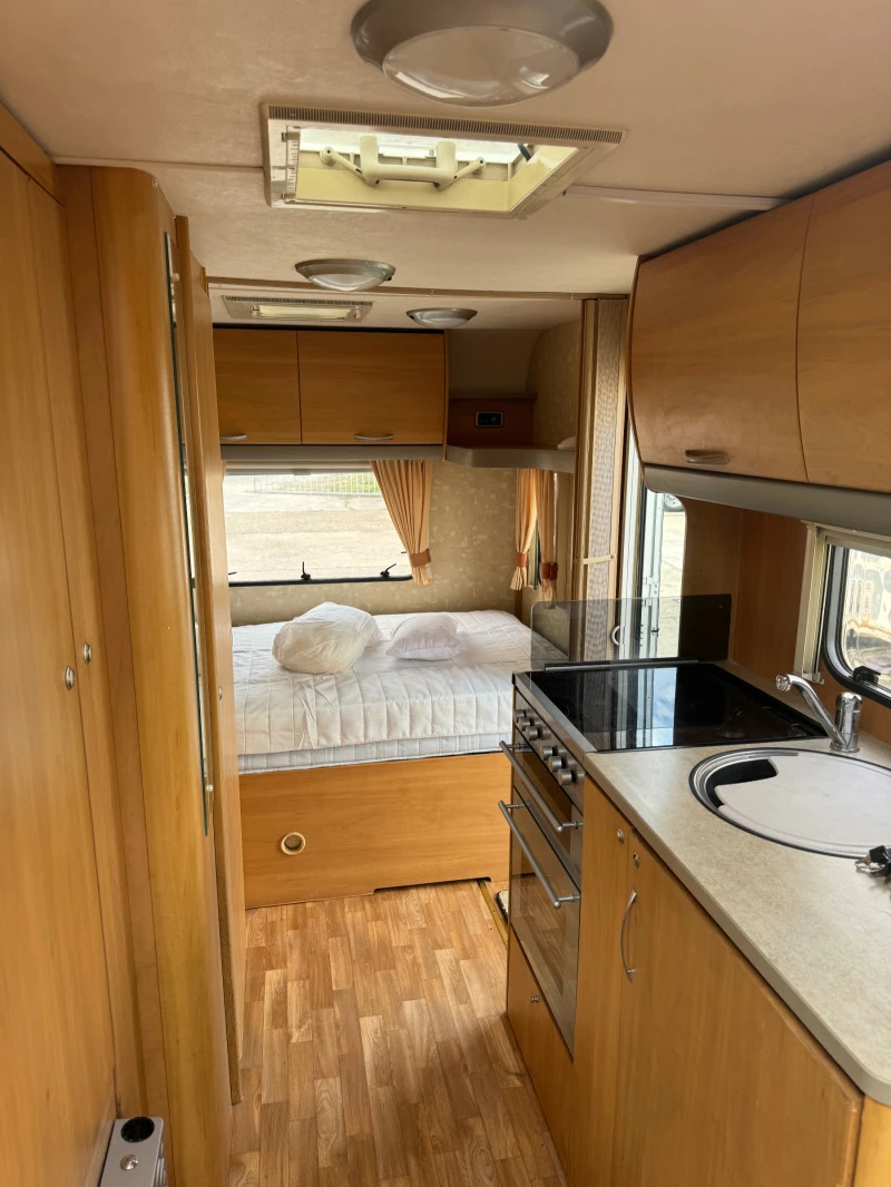 Каравана Caravelair Каризма, снимка 14 - Каравани и кемпери - 45118436