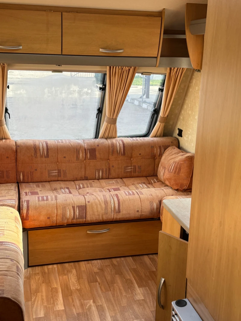 Каравана Caravelair Каризма, снимка 8 - Каравани и кемпери - 45118436