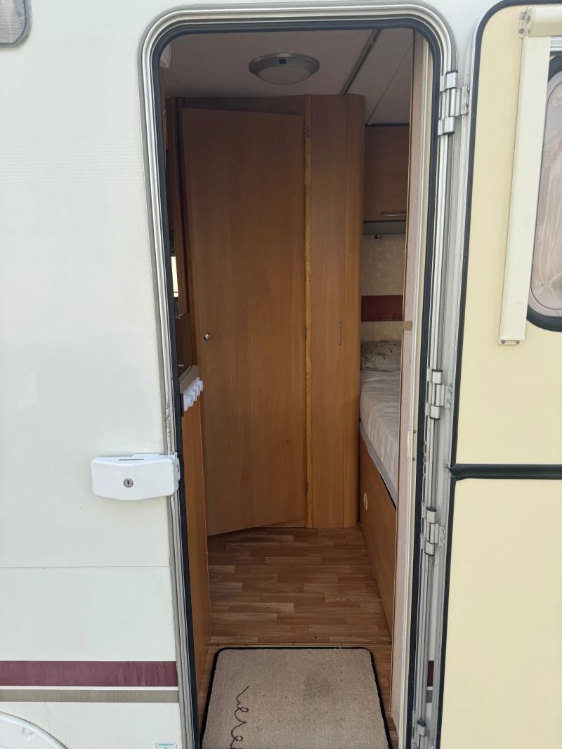 Каравана Caravelair Каризма, снимка 3 - Каравани и кемпери - 45118436