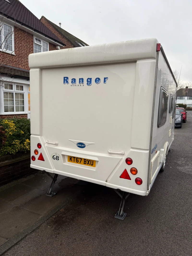 Каравана Bailey Ranger 460/4, снимка 3 - Каравани и кемпери - 53487986