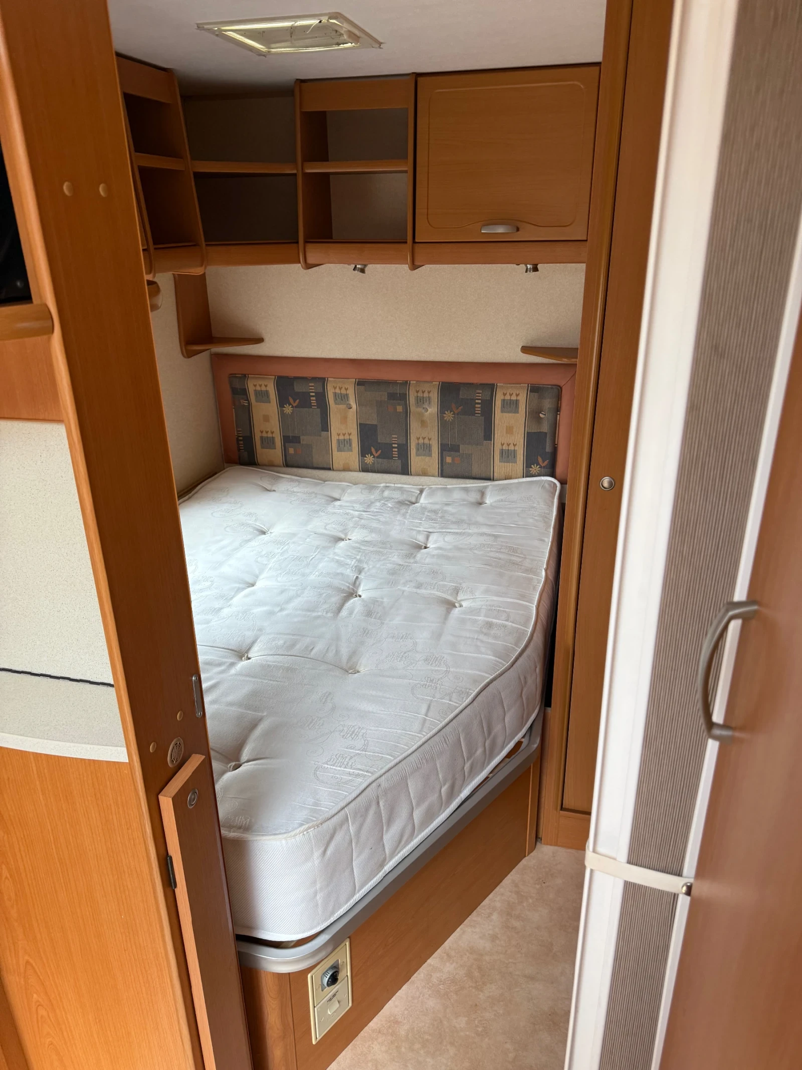 Каравана Bailey Ranger 460/4, снимка 17 - Каравани и кемпери - 53612707