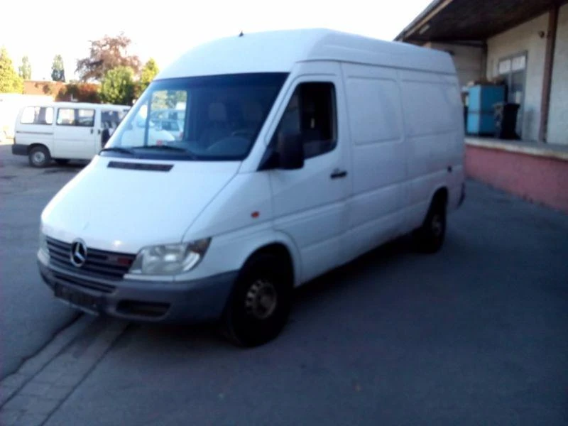 Трансмисия за Mercedes-Benz Sprinter 311, снимка 1 - Части - 22445581