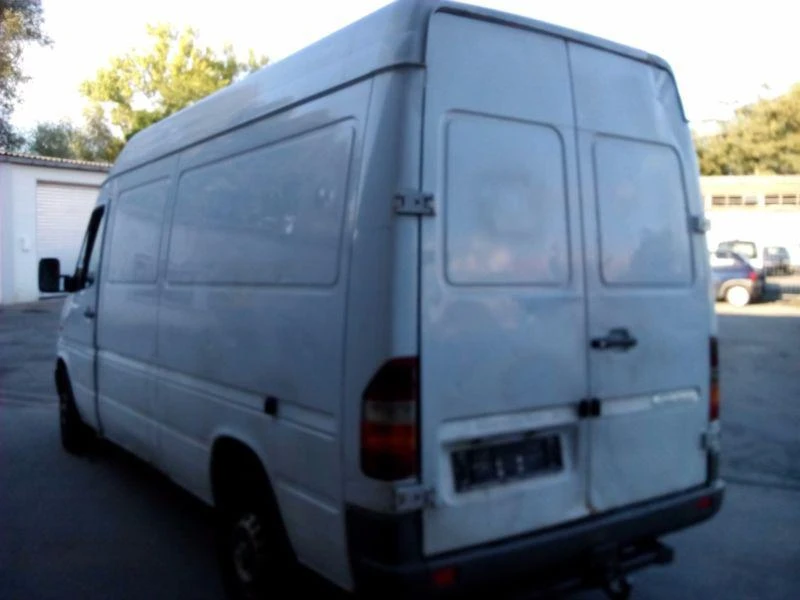 Трансмисия за Mercedes-Benz Sprinter 311, снимка 2 - Части - 49502657