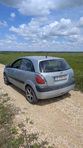 Kia Rio 1.4 | Mobile.bg    2
