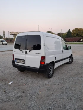 Обява за продажба на Peugeot Partner 1.6 HDI ~2 800 лв. - изображение 4 | Auto.bg Обява за продажба на Peugeot Partner 1.6 HDI ~2 800 лв. - изображение 4
