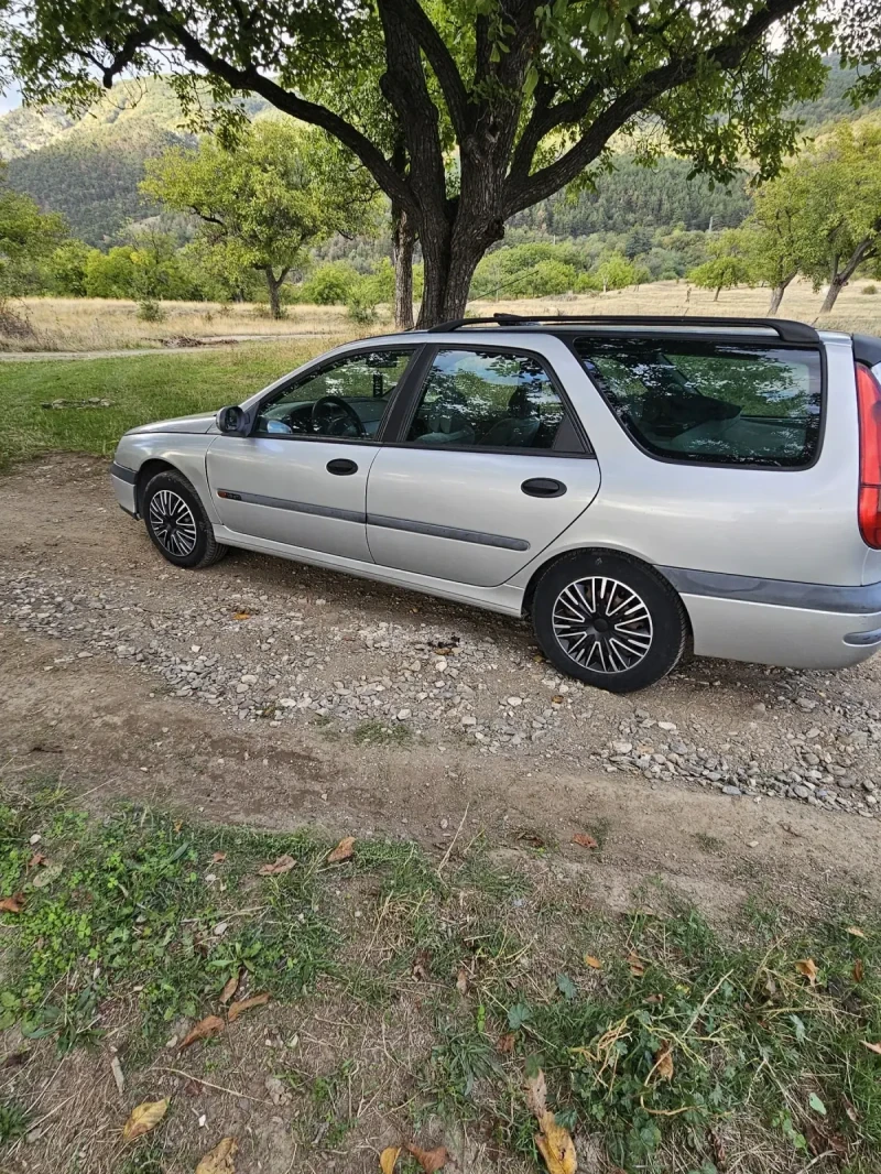 Renault Laguna, снимка 1 - Автомобили и джипове - 47311990