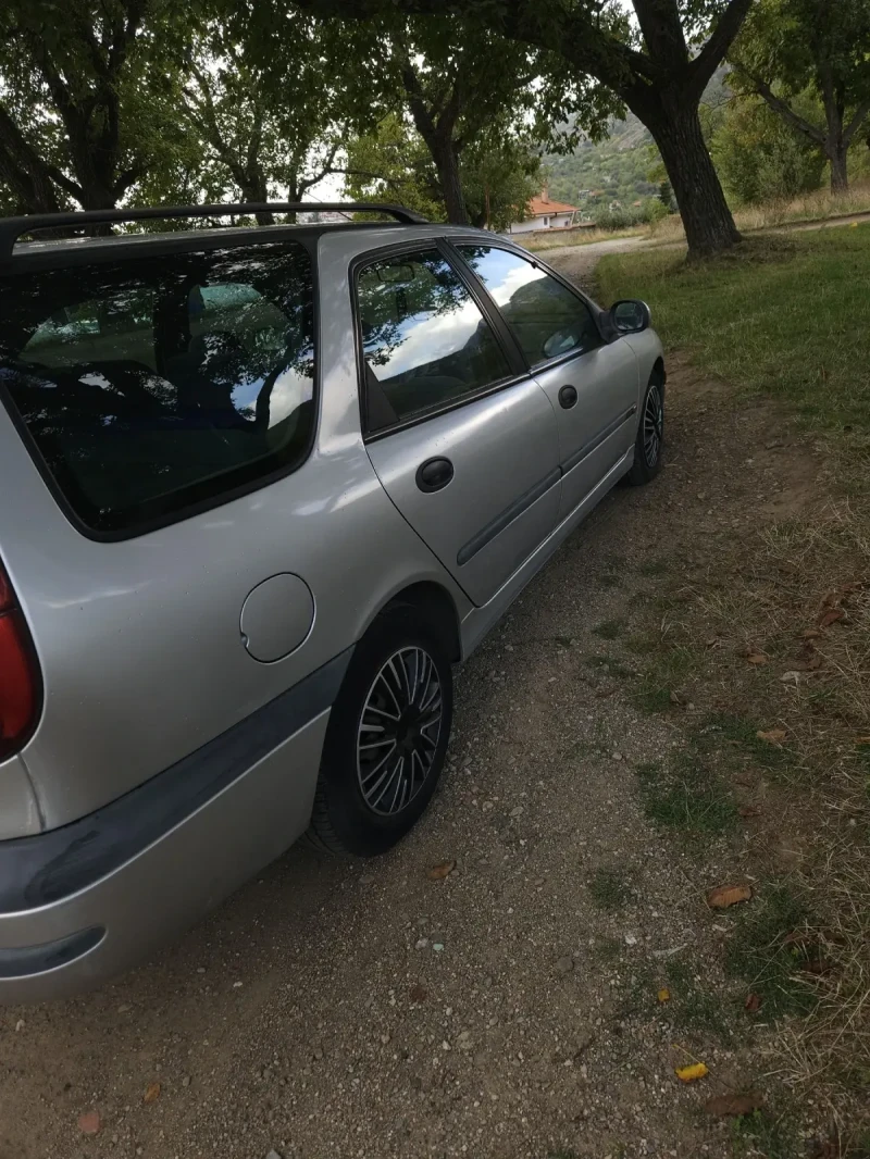 Renault Laguna, снимка 4 - Автомобили и джипове - 47311990