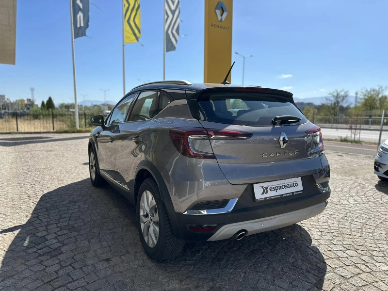 Renault Captur 1.3 TCe 130к.с. EDC, снимка 6 - Автомобили и джипове - 47492068