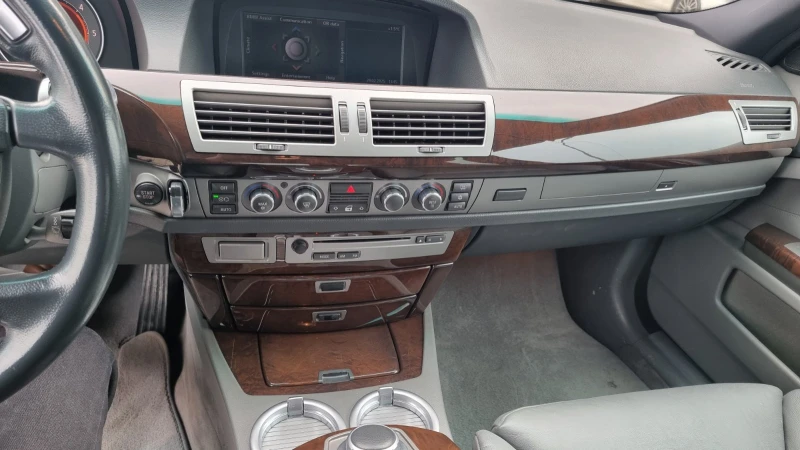 BMW 730, снимка 13 - Автомобили и джипове - 49290560