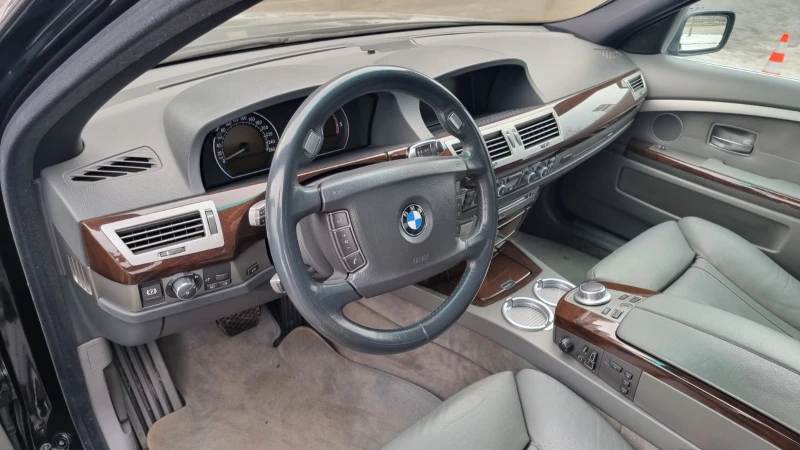 BMW 730, снимка 11 - Автомобили и джипове - 49290560