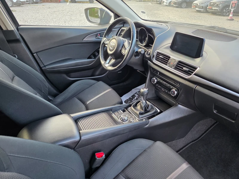 Mazda 3 2.2 d 150hp, снимка 13 - Автомобили и джипове - 51935686