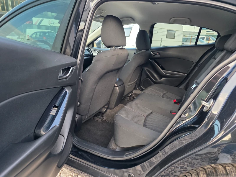 Mazda 3 2.2 d 150hp, снимка 11 - Автомобили и джипове - 51935686
