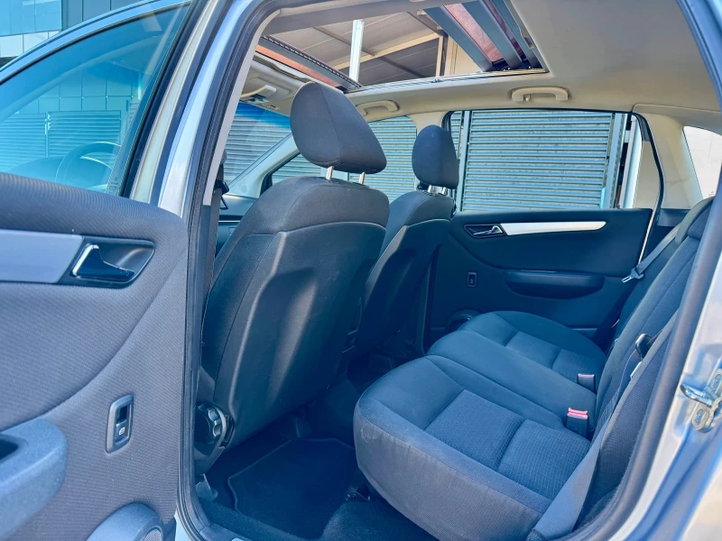 Mercedes-Benz B 180 CDI Панорама Подгрев 6ск., снимка 10 - Автомобили и джипове - 51945343