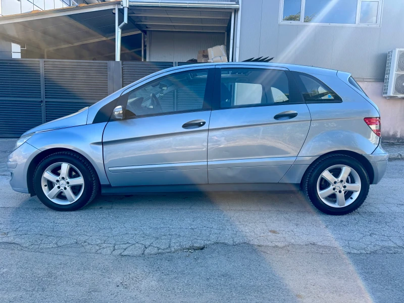 Mercedes-Benz B 180 CDI Панорама Подгрев 6ск., снимка 8 - Автомобили и джипове - 51945343