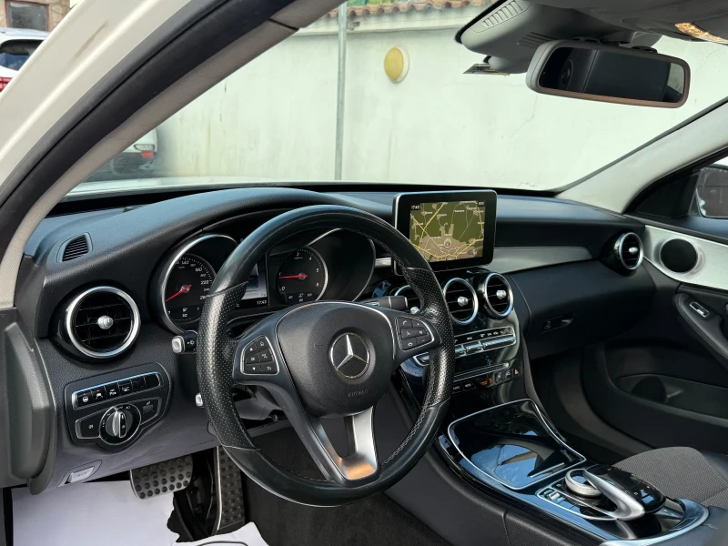 Mercedes-Benz C 220 CDI AMG-LINE PANORAMA MULTI BEAM HUD DISTRONIC, снимка 8 - Автомобили и джипове - 51946862