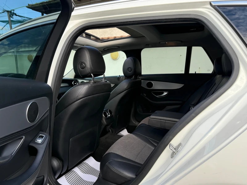 Mercedes-Benz C 220 CDI AMG-LINE PANORAMA MULTI BEAM HUD DISTRONIC, снимка 15 - Автомобили и джипове - 51946862