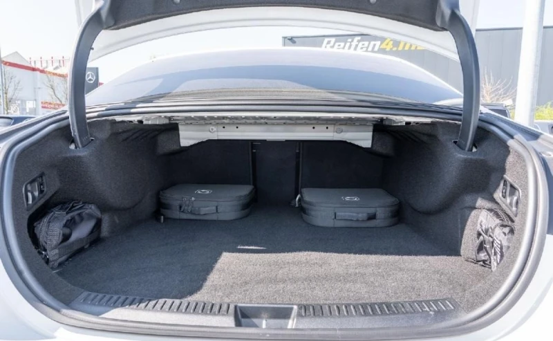 Mercedes-Benz E 300 de AMG PLUG-IN HYBRID NIGHT LED SUPERSCREEN, снимка 13 - Автомобили и джипове - 51950927