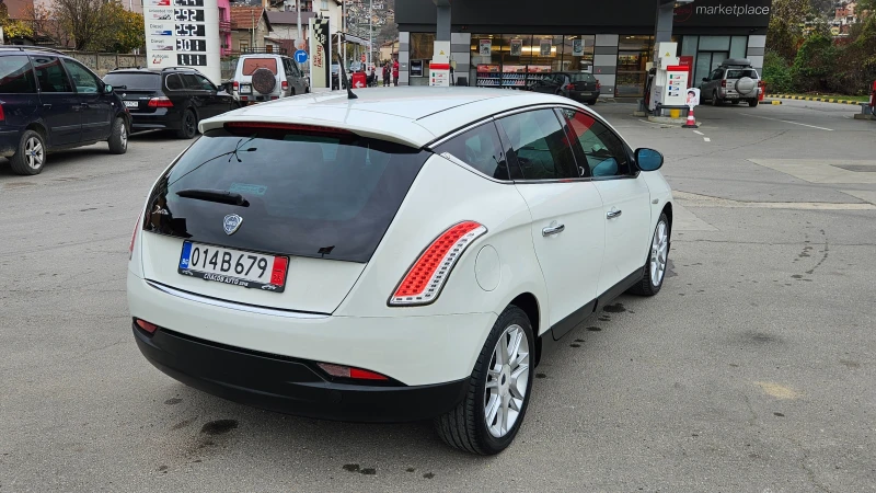 Lancia Delta 1.4 T-jet GAZ/KLIMA/KOJA, снимка 5 - Автомобили и джипове - 52470160