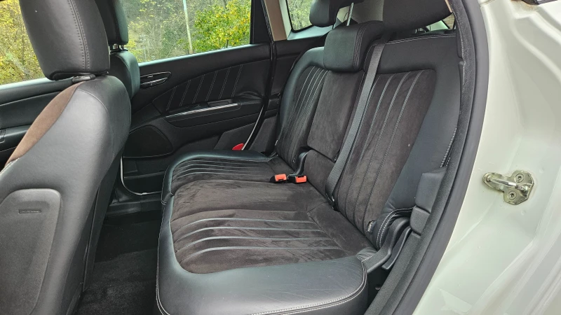 Lancia Delta 1.4 T-jet GAZ/KLIMA/KOJA, снимка 13 - Автомобили и джипове - 52470160