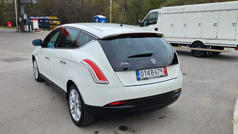 Lancia Delta 1.4 T-jet GAZ/KLIMA/KOJA, снимка 4 - Автомобили и джипове - 52470160