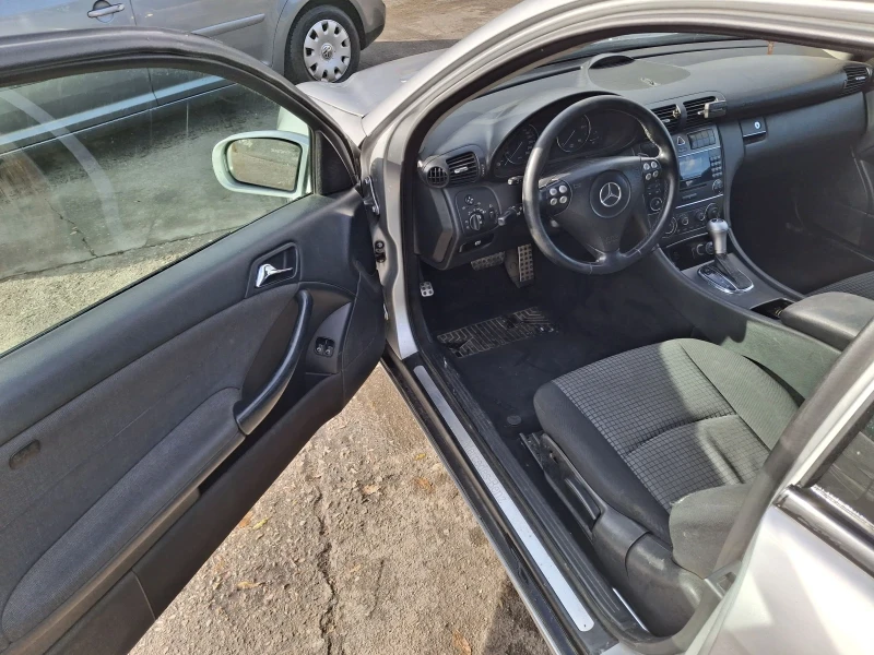 Mercedes-Benz C 200, снимка 8 - Автомобили и джипове - 52500886