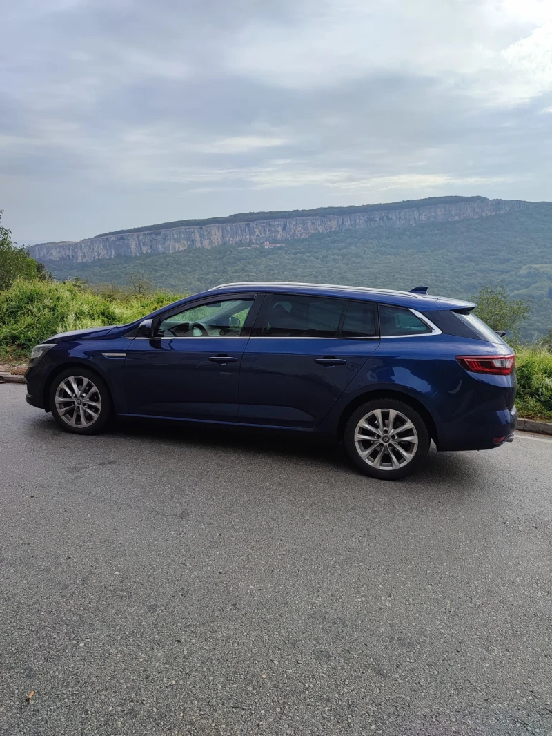 Renault Megane 1.5dci, снимка 2 - Автомобили и джипове - 52762642