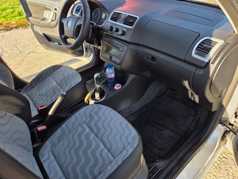 Skoda Fabia 1.9L дизел, снимка 5 - Автомобили и джипове - 52801919