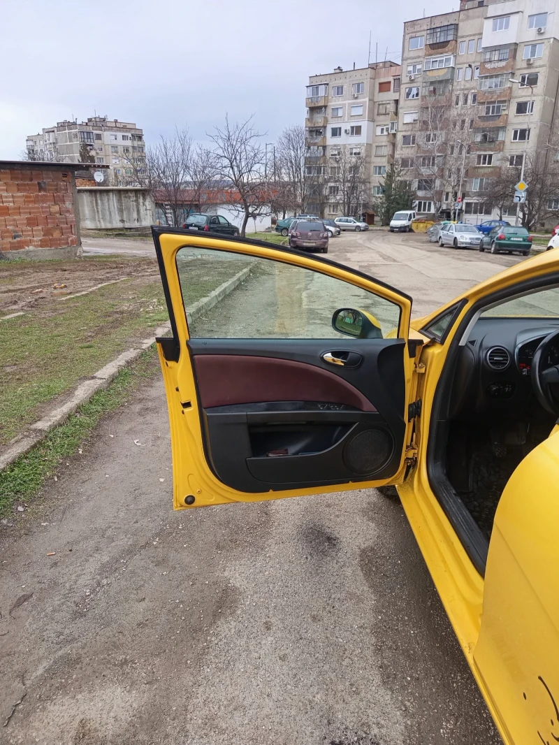 Seat Leon 1.6i, снимка 7 - Автомобили и джипове - 53598242