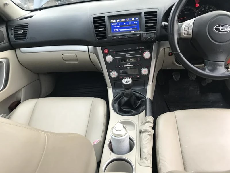 Subaru Outback 2.0d Кожа ксенон навигация, снимка 14 - Автомобили и джипове - 19827606