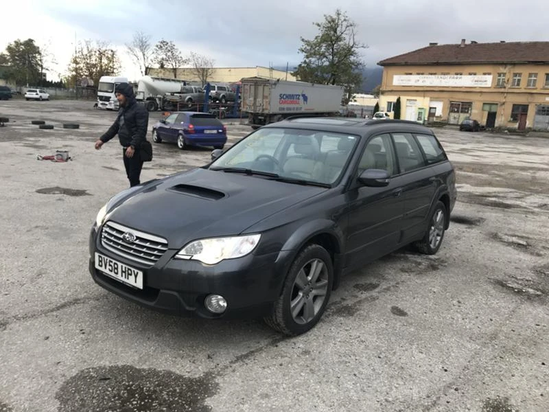 Subaru Outback 2.0d Кожа ксенон навигация, снимка 1 - Автомобили и джипове - 19827606