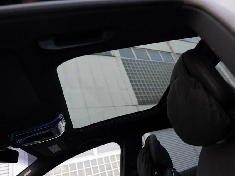 Mercedes-Benz EQS 580 SUV/AMG/4-MATIC/CARBON/HYPERSCREEN/BURM/PANO/, снимка 8 - Автомобили и джипове - 53005643