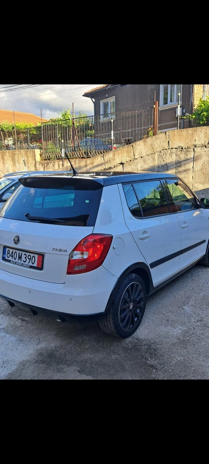 Skoda Fabia 1.2 Monte Karlo Sportlain, снимка 5 - Автомобили и джипове - 54753205